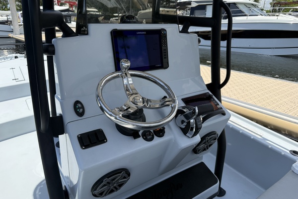 24ft Yellowfin Yacht For Sale