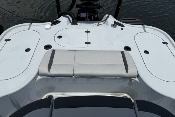 24ft Yellowfin Yacht For Sale