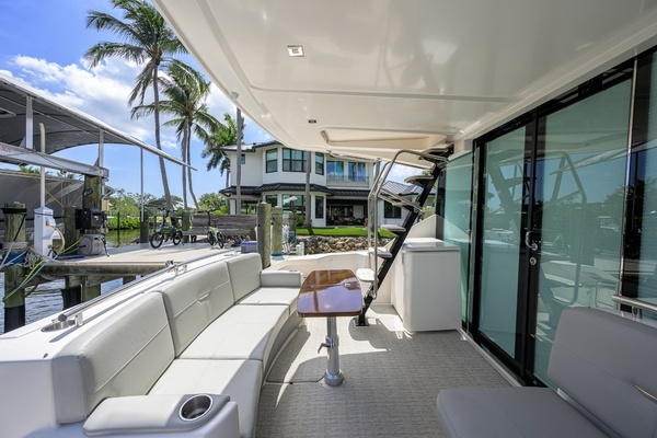 2017 Tiara Yachts 44