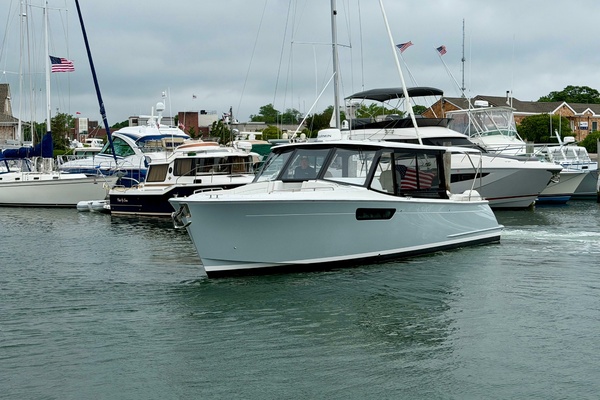 Go Away Bird 35ft MJM Yacht For Sale