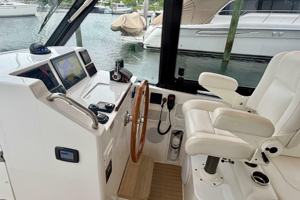Go Away Bird 35ft MJM Yacht For Sale