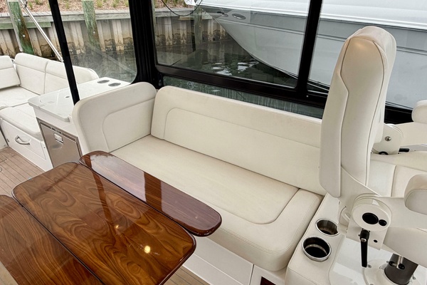 Go Away Bird 35ft MJM Yacht For Sale