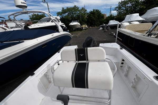 20ft Pro Line Yacht For Sale