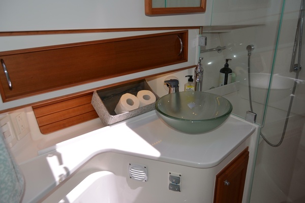 Finnegans Wake 38ft Sabre Yacht For Sale