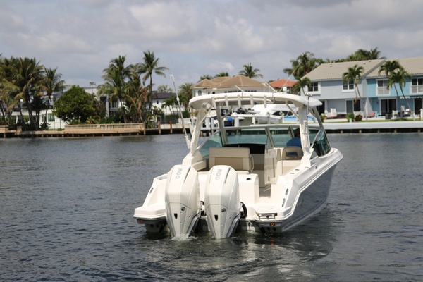 Boston Whaler 28 NO FILTER - Exterior Profile