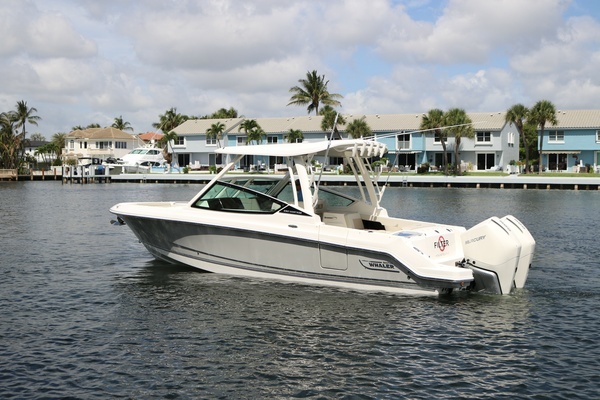 28-ft-Boston Whaler-2023-280 Vantage-NO FILTER Highland Beach Florida United States  yacht for sale