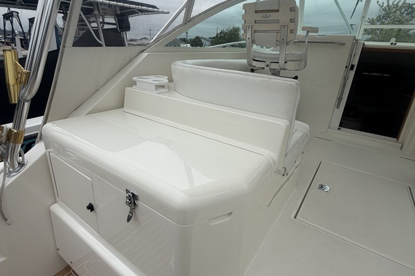 1998 Cabo 35