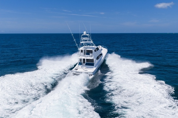 La La s Six Chicks 77ft Hatteras Yacht For Sale