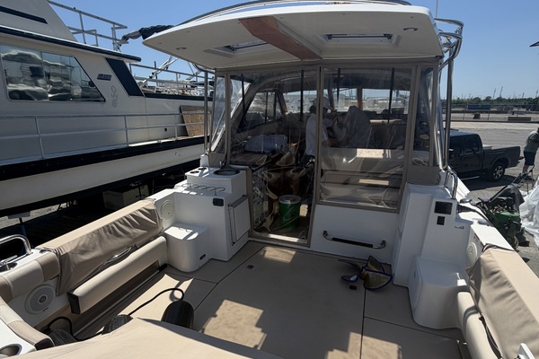 30ft Cutwater Yacht For Sale