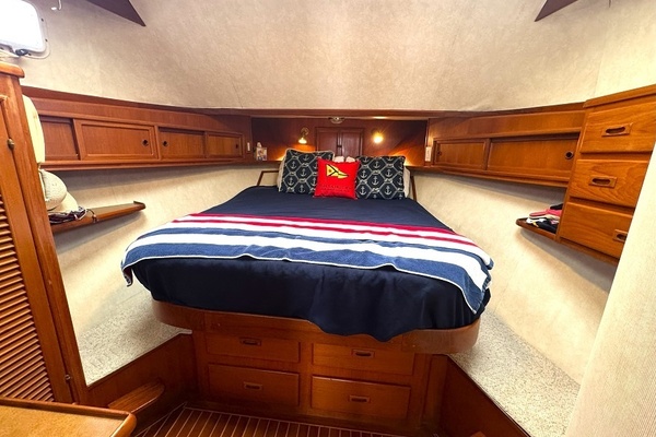 Boat Hair Don t Care 48ft Offshore Yachts Yacht For Sale