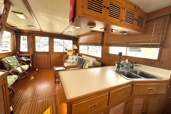 Boat Hair Don t Care 48ft Offshore Yachts Yacht For Sale