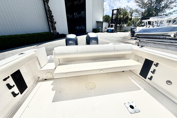 24ft Robalo Yacht For Sale