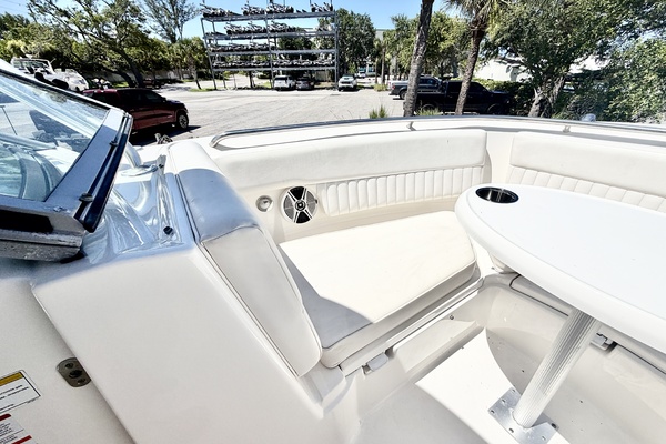 24ft Robalo Yacht For Sale