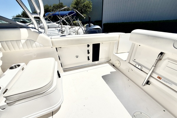 24ft Robalo Yacht For Sale