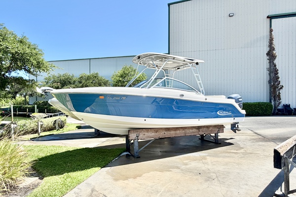 24ft Robalo Yacht For Sale