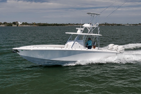 Custom Island Runner/Marquesa Yacht For Sale