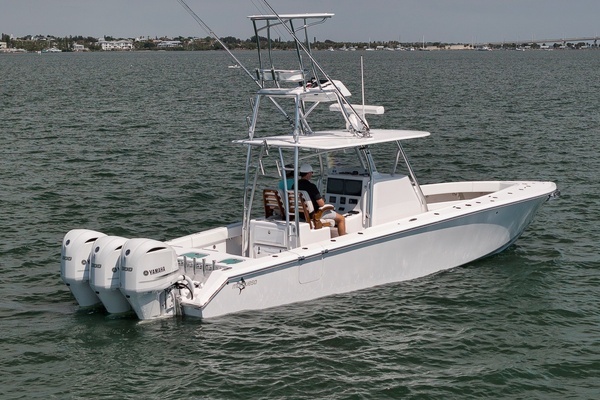 Custom Island Runner/Marquesa Yacht For Sale