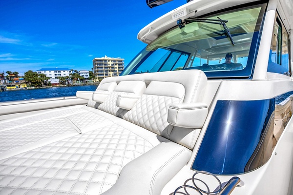 45ft Grady White Yacht For Sale