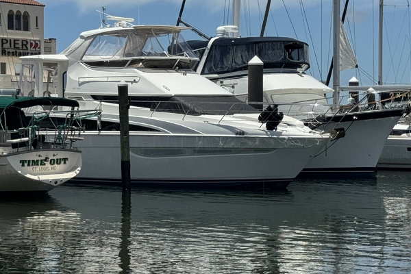 Splash  amp  Dash 47ft Carver Yacht For Sale
