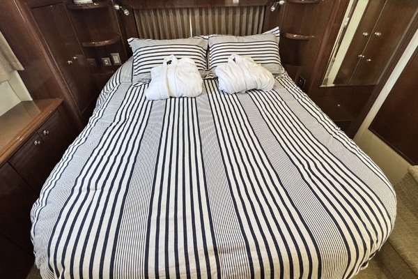 Splash  amp  Dash 47ft Carver Yacht For Sale