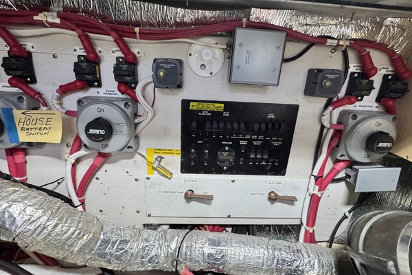 Splash  amp  Dash 47ft Carver Yacht For Sale