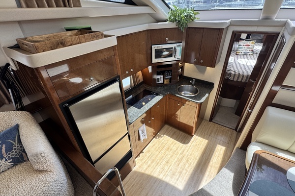 Carver 47 Cockpit Motor Yacht Yacht For Sale