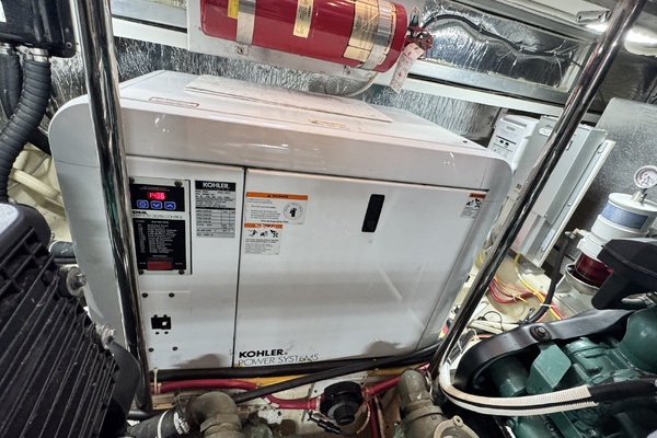 Splash  amp  Dash 47ft Carver Yacht For Sale
