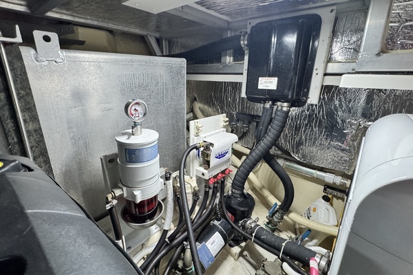 Carver 47 Cockpit Motor Yacht Yacht For Sale