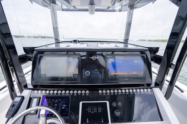 34ft Fountain Yacht For Sale