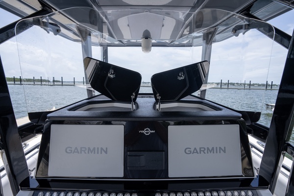 34ft Fountain Yacht For Sale