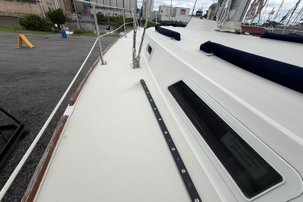 36ft Pearson Yacht For Sale
