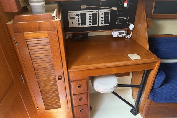 36ft Pearson Yacht For Sale