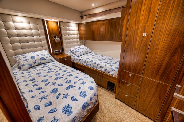 SIR REEL 92ft Viking Yacht For Sale