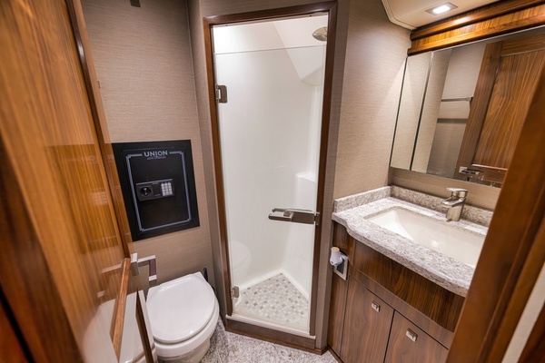 SIR REEL 92ft Viking Yacht For Sale