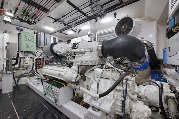 SIR REEL 92ft Viking Yacht For Sale