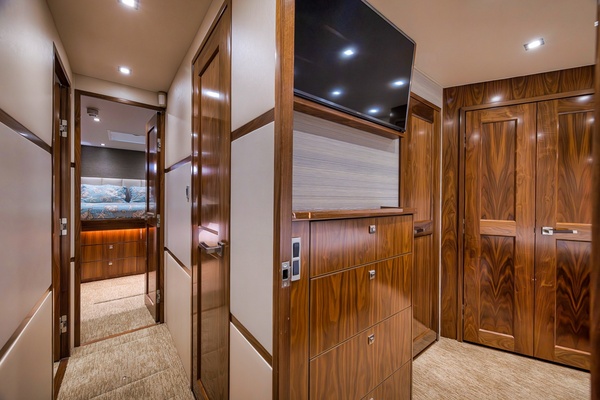 SIR REEL 92ft Viking Yacht For Sale