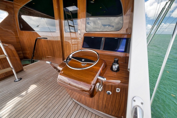 SIR REEL 92ft Viking Yacht For Sale