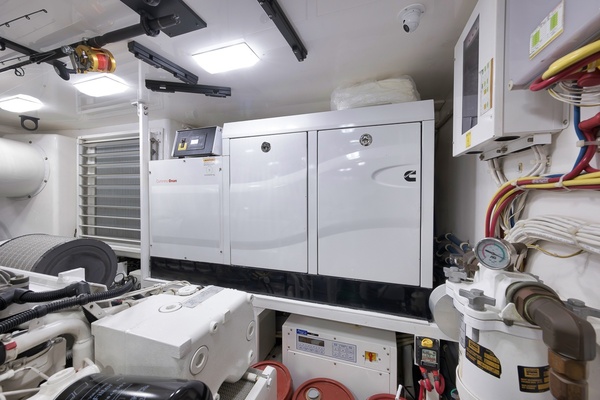 SIR REEL 92ft Viking Yacht For Sale