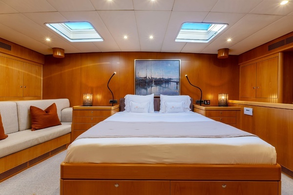 McMullen & Wing Frers 112 Yacht For Sale