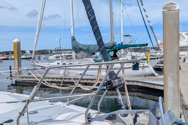 Retreat 33ft Hunter Yacht For Sale