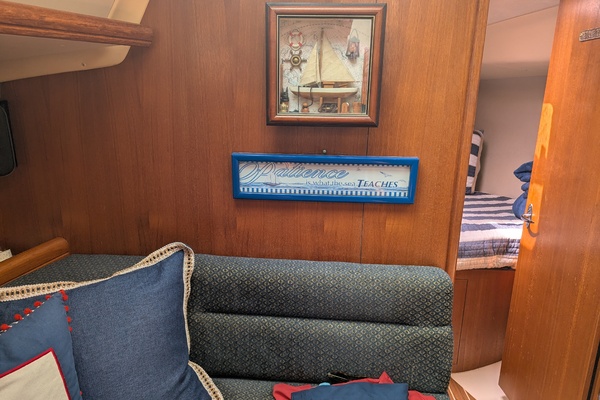 Retreat 33ft Hunter Yacht For Sale