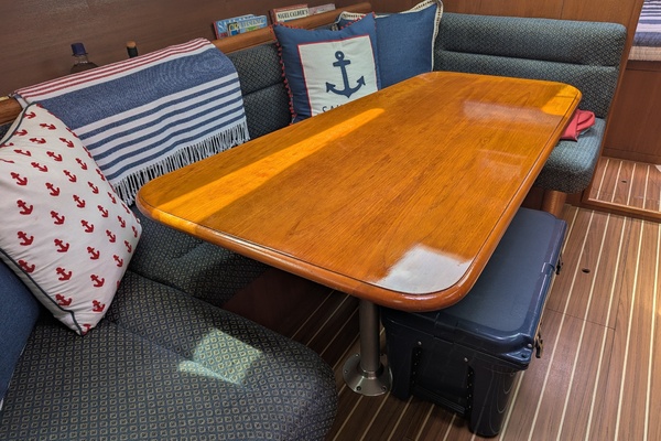Retreat 33ft Hunter Yacht For Sale