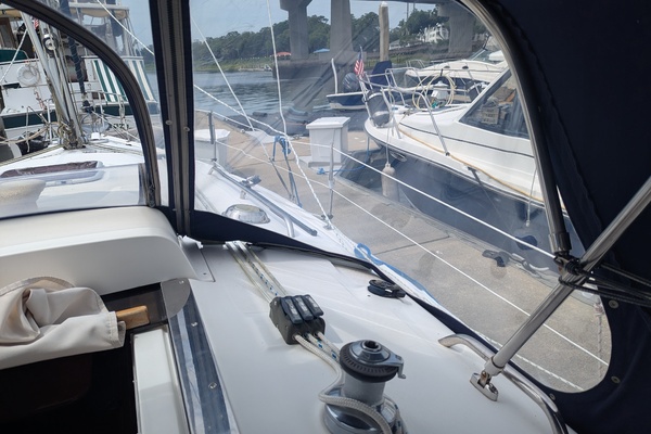 Retreat 33ft Hunter Yacht For Sale