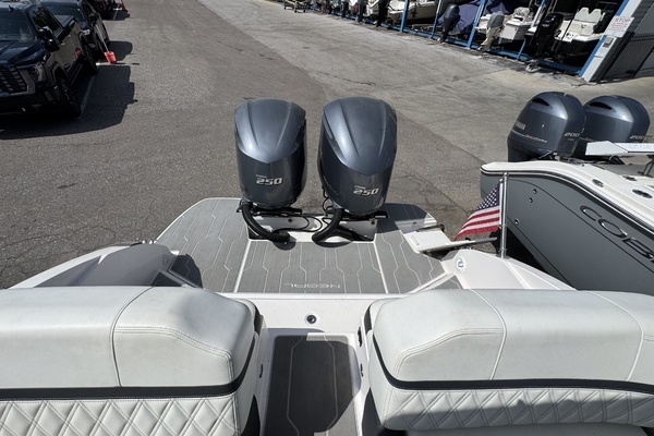 2021 Regal 29