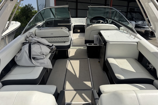 29ft Regal Yacht For Sale