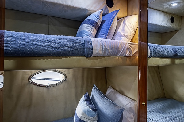 Sunseeker 62 EAGLE II - Head