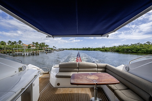 Sunseeker 62 EAGLE II - Cockpit
