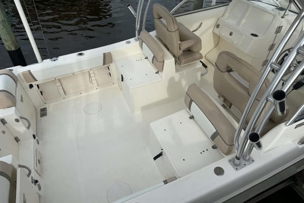 26ft World Cat Yacht For Sale