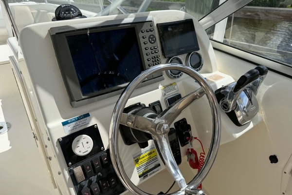 26ft World Cat Yacht For Sale