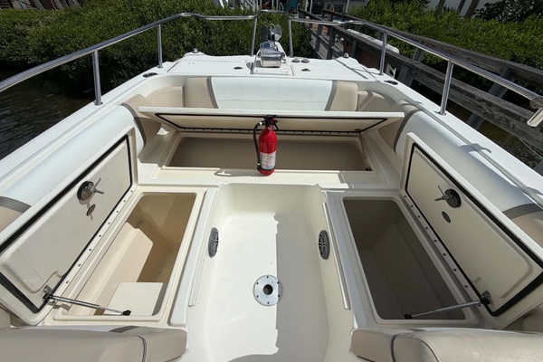 26ft World Cat Yacht For Sale